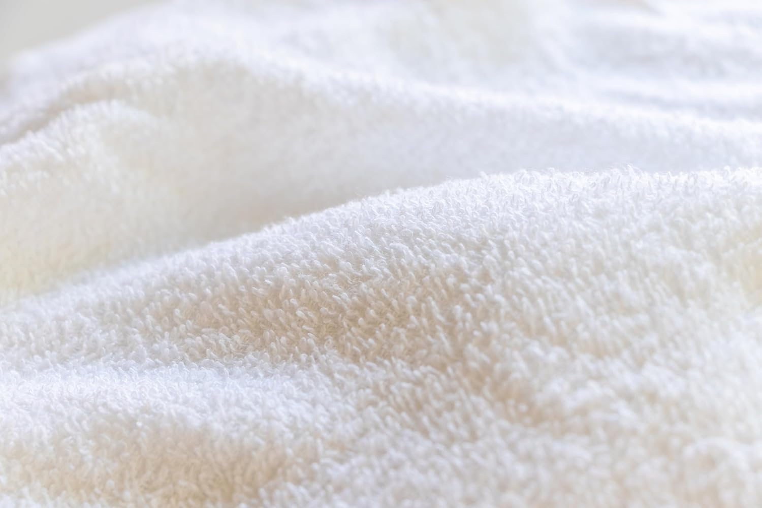 CH White Bath Towels Bulk Pack of 12 (22x44 Inches) – 100% Cotton Lightweight & Absorbent Towels for Airbnb, Hotels, Motels & Commercial Use - Image 5