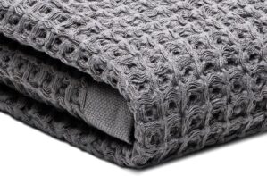 SUTERA Silverthread Bath Towel | An...