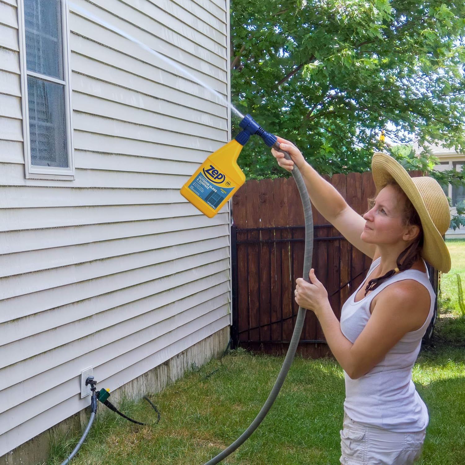 Zep Hose-End Outdoor Cleaner - 32 Ounces - U49910 - Great for Outdoor Glass and Surfaces - Image 3
