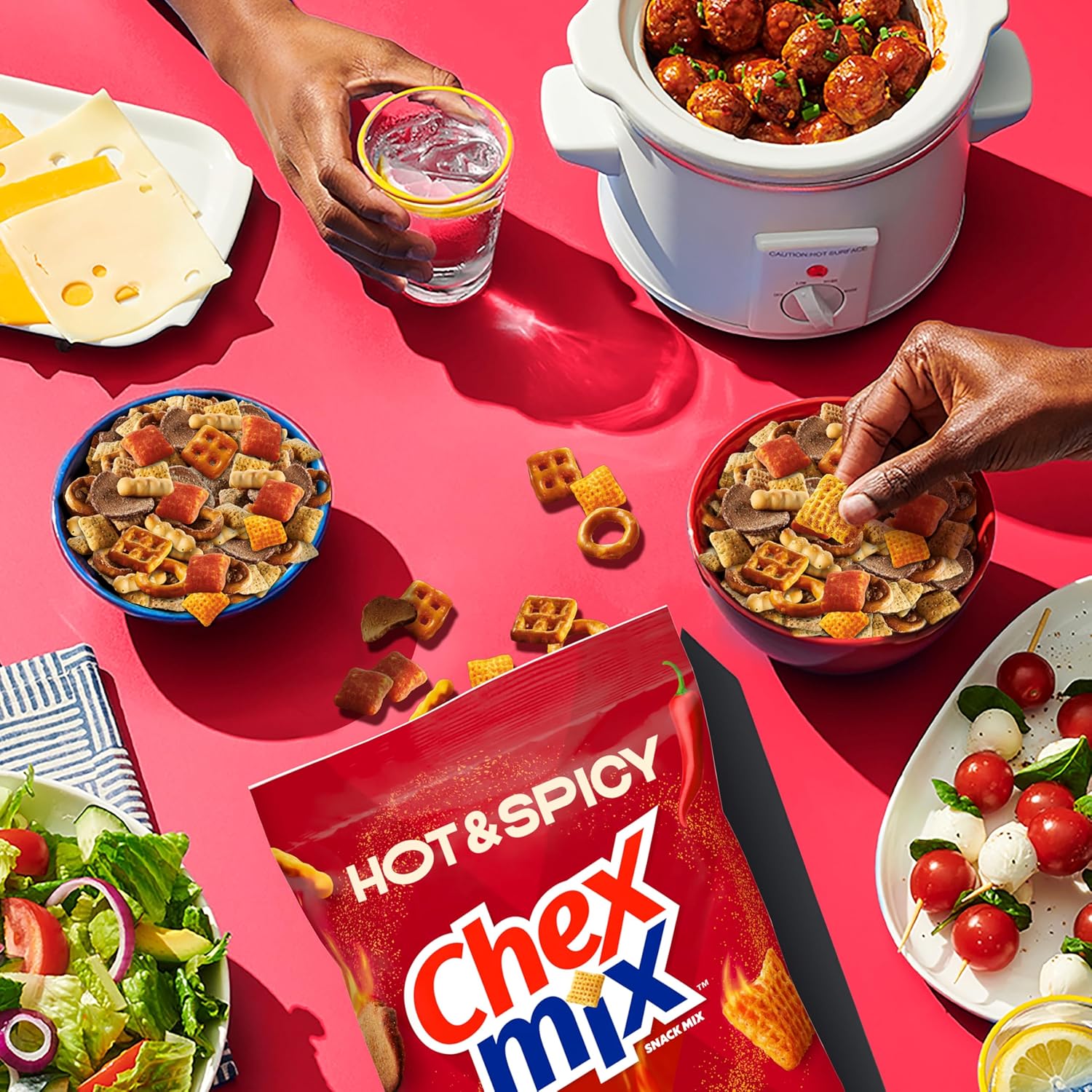 Chex Mix Hot and Spicy Savory Snack Mix, Family Size, Snack Bag, 13.5 oz - Image 7