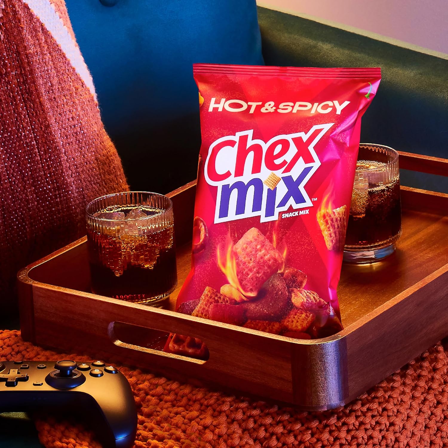 Chex Mix Hot and Spicy Savory Snack Mix, Family Size, Snack Bag, 13.5 oz - Image 6